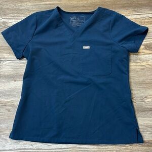 Catarina one pocket scrub top FIGS small petite carribean blue